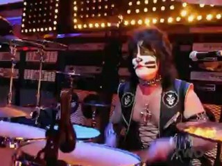 KISS - 'Lick it Up'