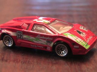 #12 LAMBORGHINI COUNTACH Hot Wheels review by CGR Garage