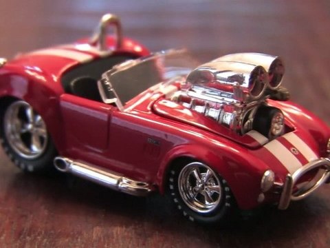1964 COBRA 427 Muscle Machines review by CGR Garage
