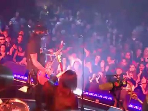 Slash - Nothing To Say / Back From Cali (Live Golden Gods Awards)