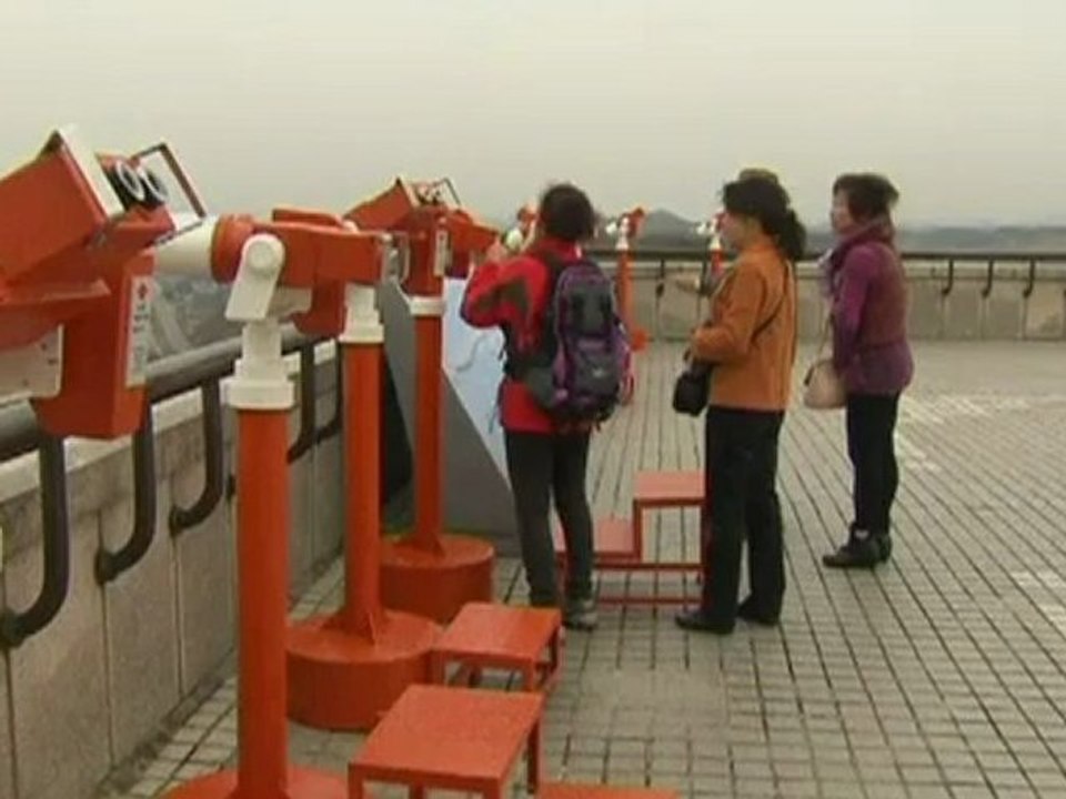 Waiting for the rocket launch