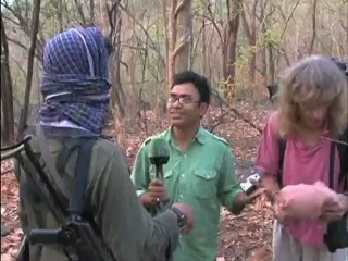 Maoist rebels free Italian hostage