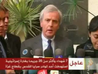 فنانون شباب يوصلون بريشتهم رسالة غزة للعالم