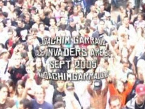 Joachim Garraud - Clip Space Invaders