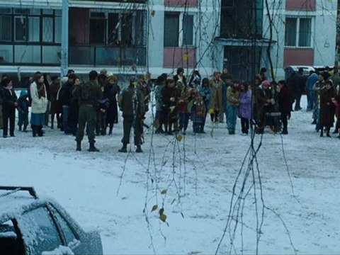 AU PAYS DU SANG ET DU MIEL - Bande-annonce VF