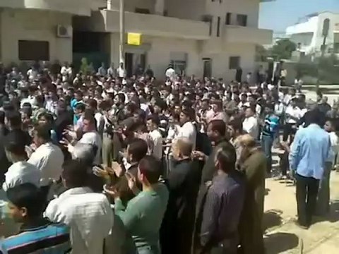 فري برس حماة مظاهرة في بلدة خطاب نصرة للمدن المحاصرة 11 4 2012 Hama