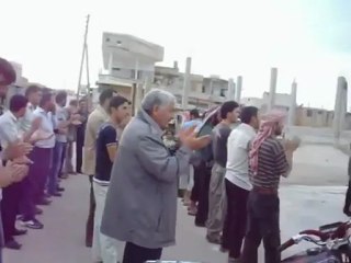 فري برس   كفريحمول ادلب    مظاهرة الاربعاء حملة اغلاق الطرقات 11 4 2012 Idlib