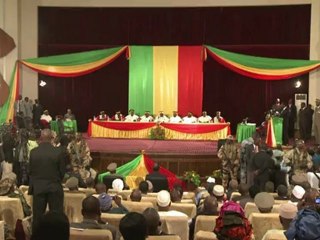 Mali: investiture du président de transition Dioncounda Traoré