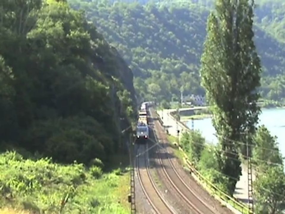 Züge und Schiffe südlich der Loreley, BR155, Railion BR185, ERS Railpool BR185, BR427, BR428