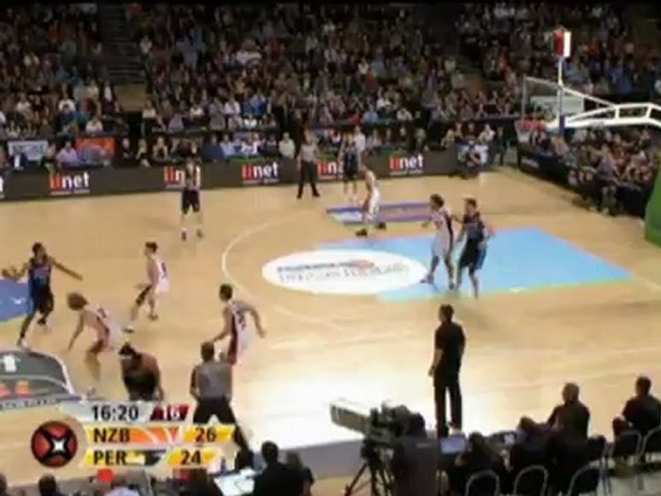 NBL - New Zealand Breakers 104-98 Perth Wildcats