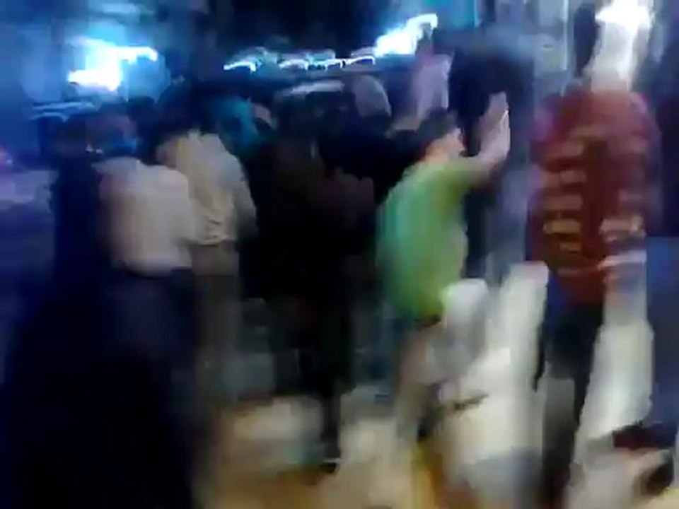 فري برس حلب صلاح الدين مظاهرة حاشدة وهتاف الحرائر للأحرار 12 4 2012 Aleppo