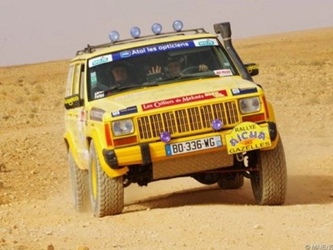 GAZELLES DE LA BRIE - LE CHEROKEE DANS LES DUNES DE MERZOUGA -