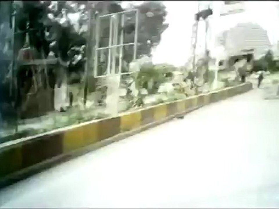 فري برس ريف دمشق الغوطة الشرقية  مدينة حمورية انتشار اليات عصابات الاسد  12 4 2012 ج4 Damascus