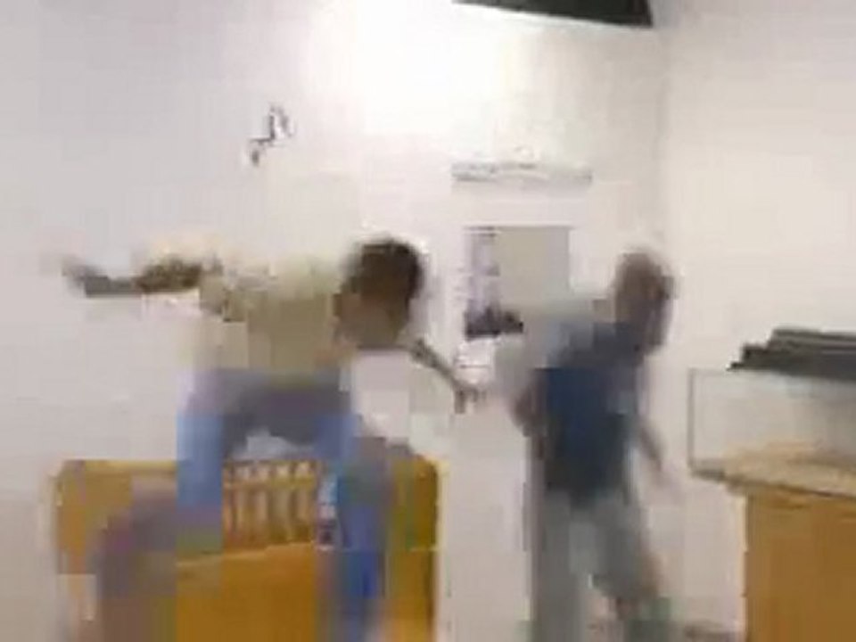 0491 - Caméra cachée:  Le coup du serpent évadé