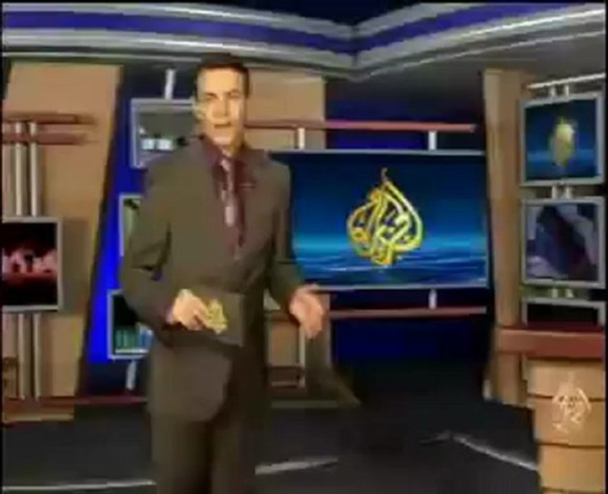 عن كثب