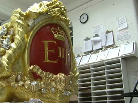 Queen's Diamond Jubilee royal river pageant barge unveiled