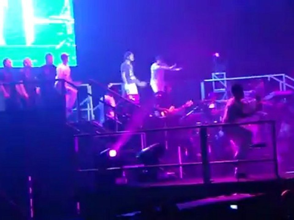 One Less Lonely Girl - Justin Bieber My World Tour 23rd April 2011 Jakarta, Indonesia