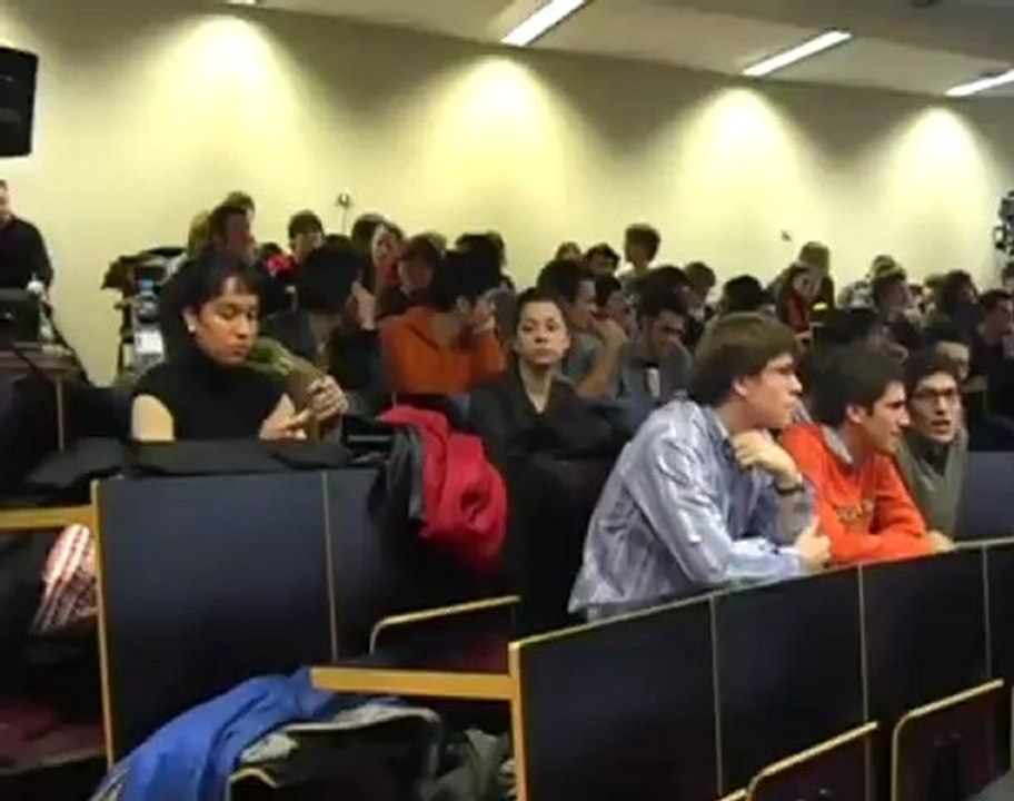 Intentan agredir a Dolors Nadal en la UPF