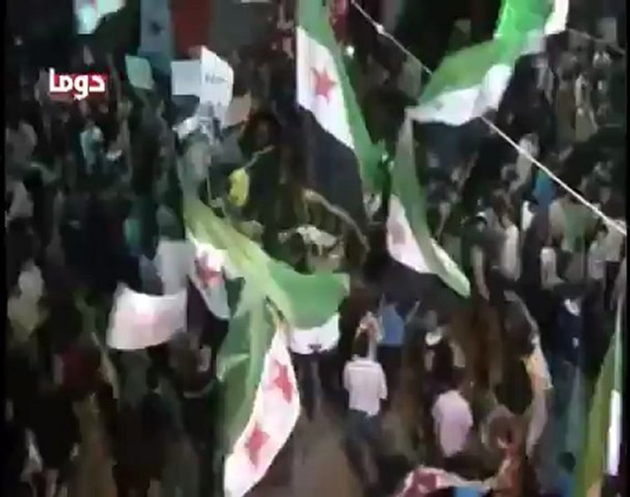 فري برس ريف دمشق دوما مظاهرة حاشدة في ساحة المسجد الكبير 12 4 2012 Damascus