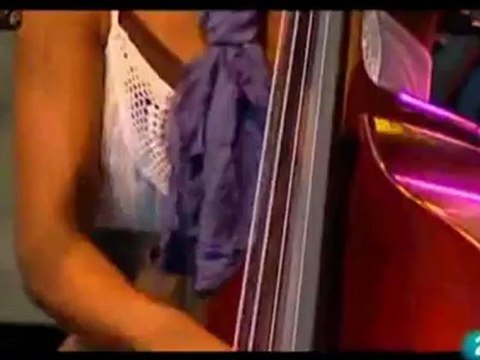 Esperanza Spalding - She Goes To You - In Live - Juillet 2009