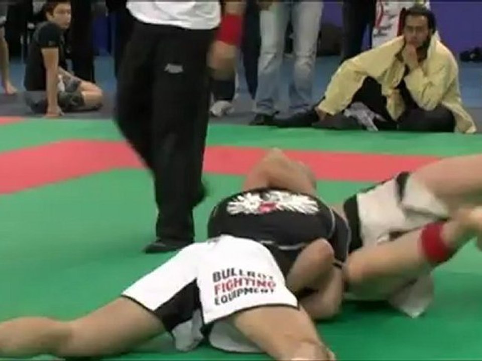 SEBASTIEN VEZZARO VS CYRIL COUDUC - VIC TOUR 2012 Sud