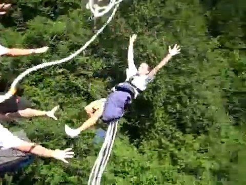 Petite blague en saut à l'élastique