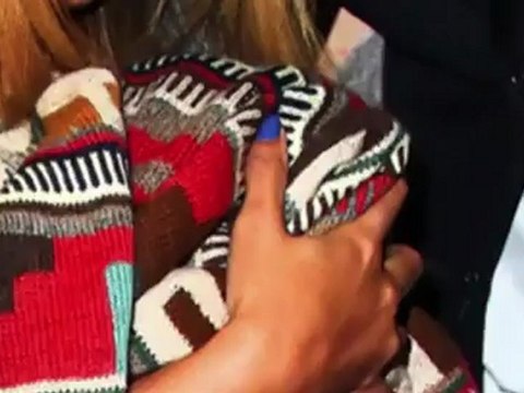 Beyonce Looks Chic with Blue Ivy in NYC