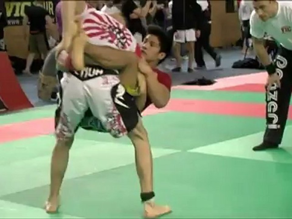 SALAH AMARA VS JEAN-LOUIS MENDOZA - VIC TOUR 2012 Sud