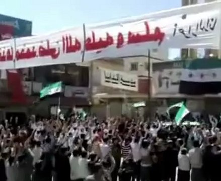 فري برس إدلب الدانا مظاهرة حاشده جمعه ثورة لكل السوريين13 4 2012 ج1 Idlib