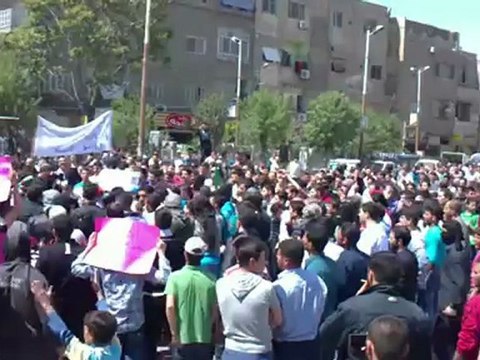 فري برس ريف دمشق المليحة جمعة ثورة لكل السوريين 13 4 2012 Damascus