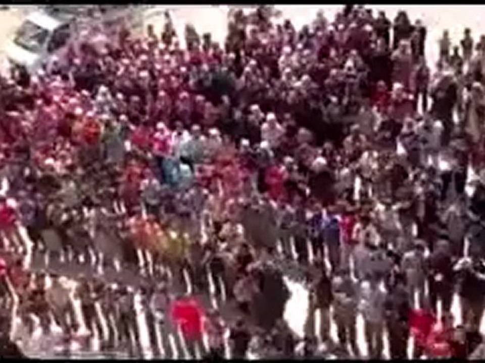 فري برس ادلب جسرالشغور قرية البشيرية مظاهرة حاشدة في جمعة الثورة لكل السوريين 13 4 2012 Idlib