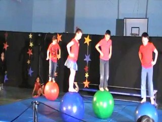 2ème vidéo du 1er gala de cirque de Andréa