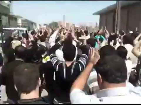 فري برس ريف دمشق مظارهة رائعة لاحرار داريا جمعة الثورة لكل الثوريين دقة عالية 13 4 2012 Damascus