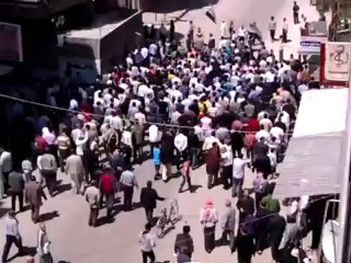 فري برس ريف دمشق دوما مظاهرة مسجد البغدادي دقة عالية 13 4 2012 Damascus