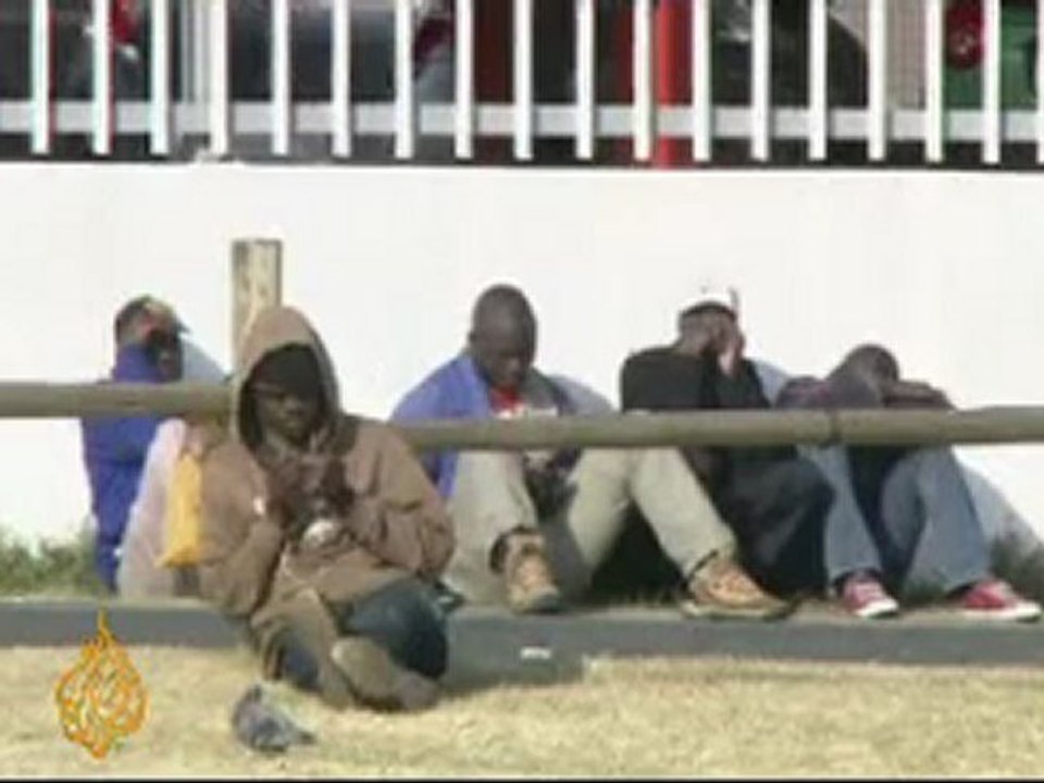 Zimbabweans seek future in South Africa - 24 Aug 09