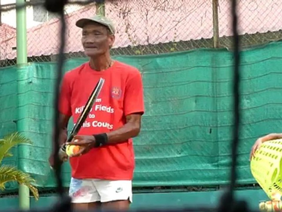 Banni par les Khmers rouges, le tennis est de retour au Cambodge