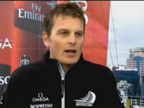 Vela - Duro tropiezo del Emirates