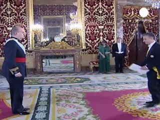 El rey de España se recupera de una operación de...