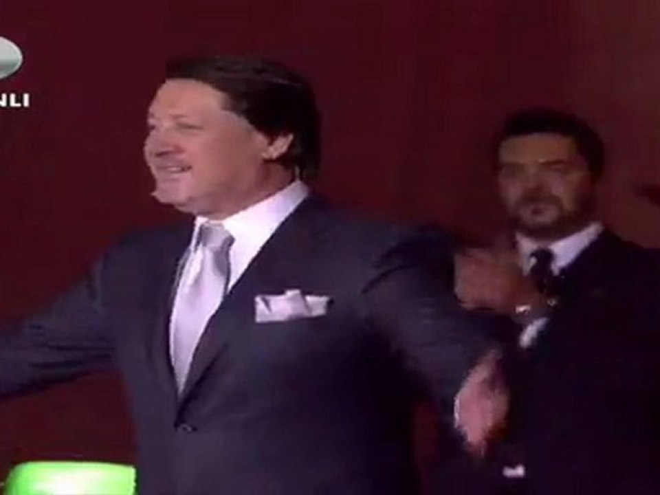 Ahmet Özhan £££ YALAN DEĞİL & RÜYA GİBİ UÇAN YILLAR