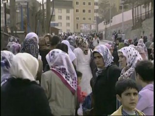 Hakkarili kadınların peygamber sevgisi izdihamı