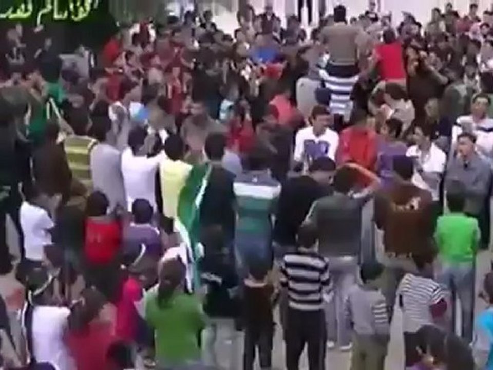فري برس درعا البلد مظاهرة نصرة للمدن المنكوبة 14 4 2012 ج1 Daraa