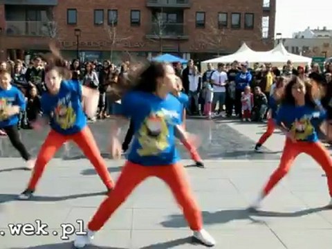 wek.pl: Motoserce 2012 Włoclawek. Pokazy tańca - 14.04.2012