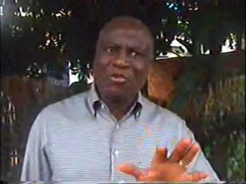 Constant Omari qualifie Lupopo d'équipe sans ames ! (avril 2012)
