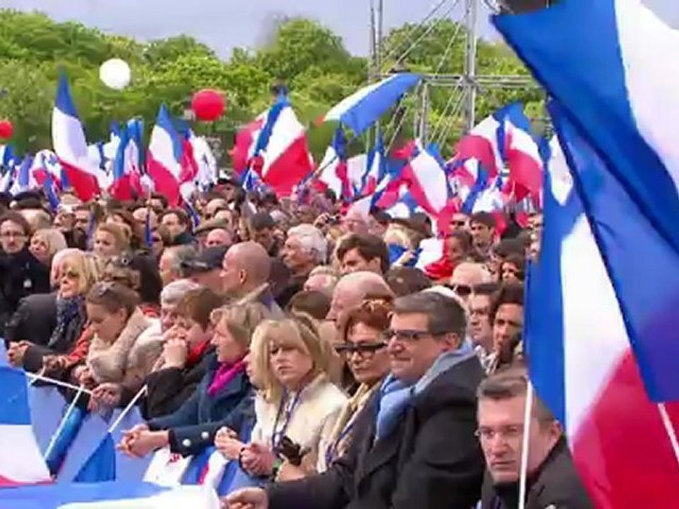 A la Concorde, Sarkozy annonce vouloir ouvrir l...