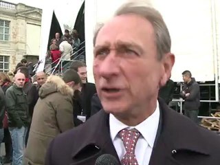 Bertrand Delanoë au meeting de Paris-Vincennes