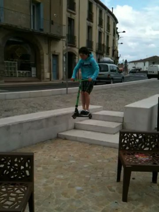 trottinette freestyle saut