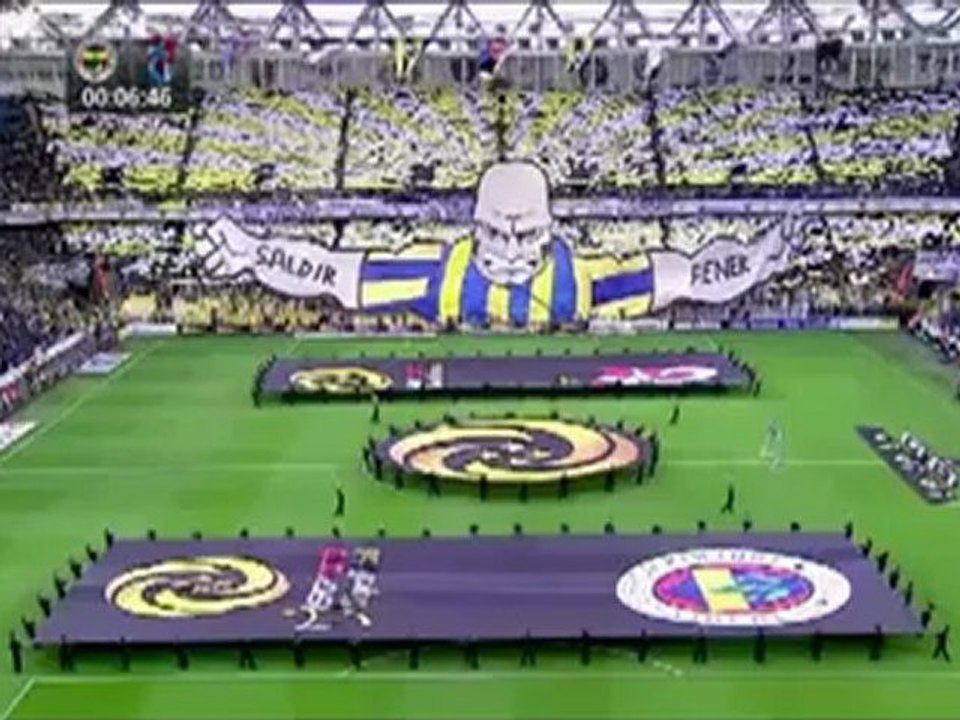 Kadıköy'de 3 boyutlu koreografinin ipleri koptu