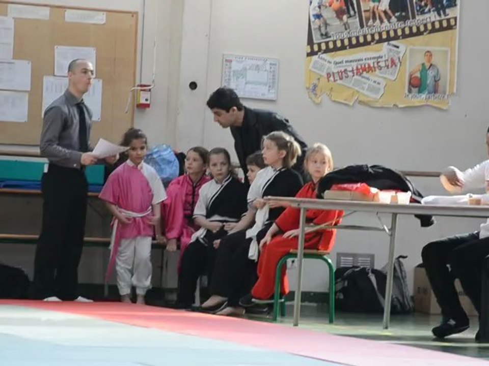 Thaïs compéttition WUSHU Cholet 2012