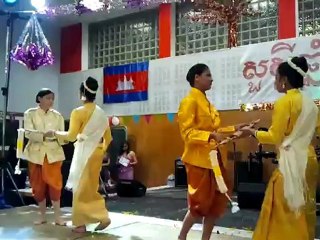 Danse traditionel khmer 2