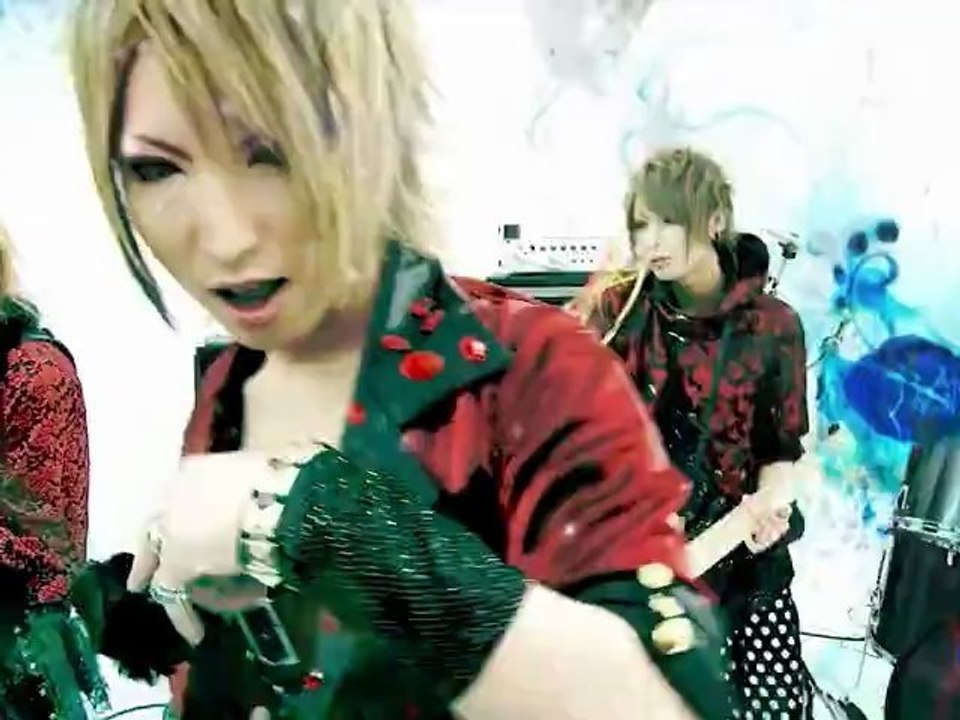 ASTRAY -  LUV IMITATION (PV short)